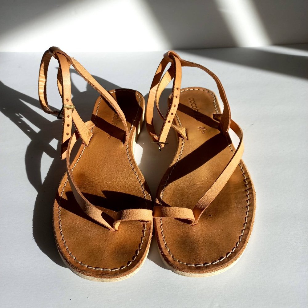 Cocobelle strapped leather sandals Tan color size 9